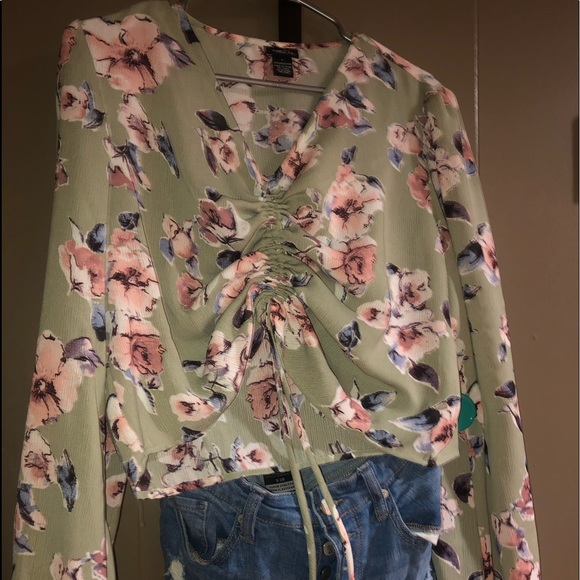 Rue21 Tops - Floral Blouse